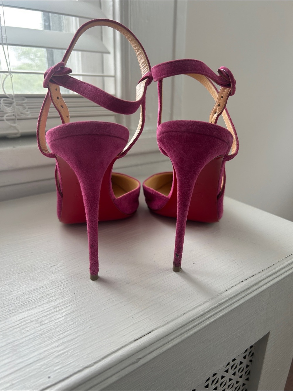 Christian Louboutin Fuchsia Suede Pointed-Toe Ankle-Tie Stilettos 41 - Picture 5 of 7